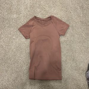 Lulu Lemon Swiftly tech size 2 pink/muave